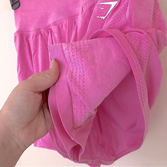 Gymshark Pink Vital Seamless 2.0 2 in 1 Workout Shorts - Picture 2 of 6